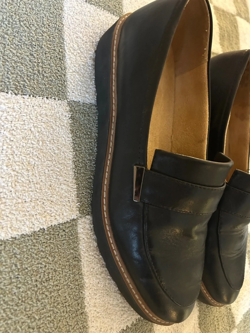 Naturalizer Black Loafers